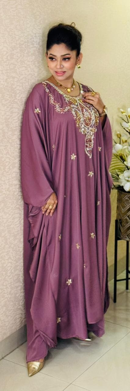 Dark mauve craftsmanship